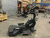 Technogym excite wave 700led crosstrainer - afbeelding 3 van  5