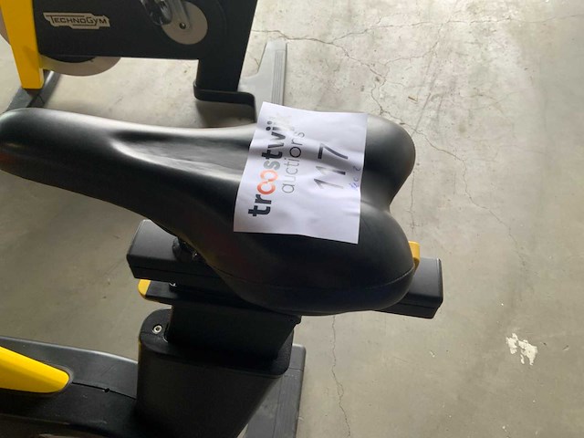 Technogym group cycle connect spinningbike - afbeelding 4 van  5