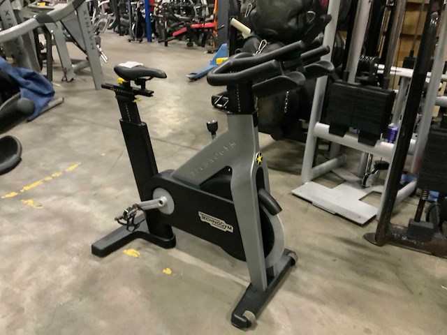 Technogym groupcycle connect spinningbike - afbeelding 1 van  5