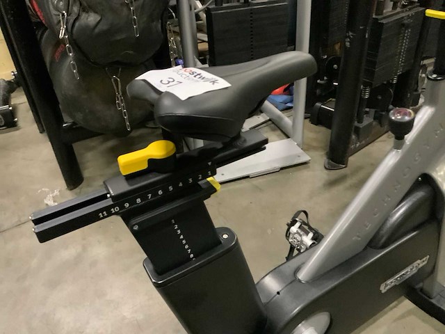 Technogym groupcycle connect spinningbike - afbeelding 2 van  5