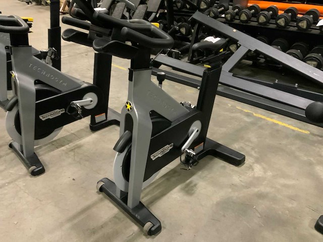 Technogym groupcycle connect spinningbike - afbeelding 3 van  6