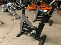Technogym groupcycle connect spinningbike - afbeelding 1 van  5