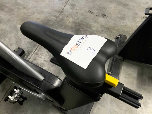 Technogym groupecycle connect spinningbike - afbeelding 1 van  6