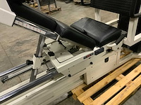 Technogym isotonic legpress krachtstation - afbeelding 6 van  6