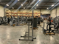Technogym isotonic legraise chin dip krachtstation - afbeelding 5 van  5