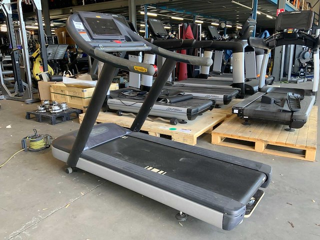 Technogym jog 600 tv unit3 loopband - afbeelding 2 van  6