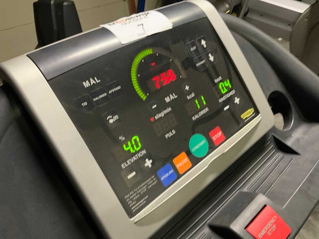 Technogym jog now 500 led loopband - afbeelding 6 van  6