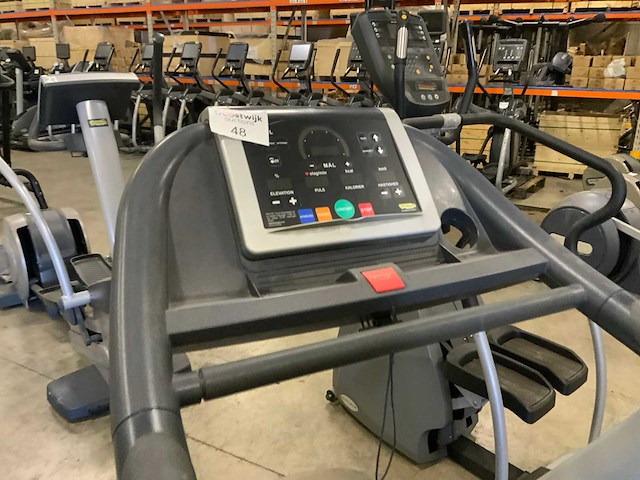 Technogym jog now 500 led loopband - afbeelding 2 van  4