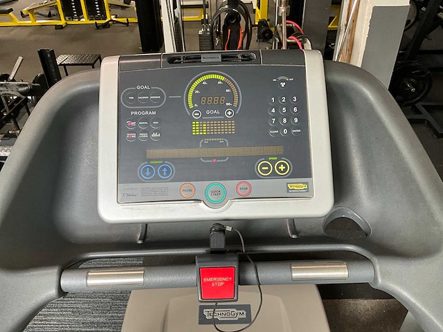 Technogym loopband - afbeelding 6 van  7
