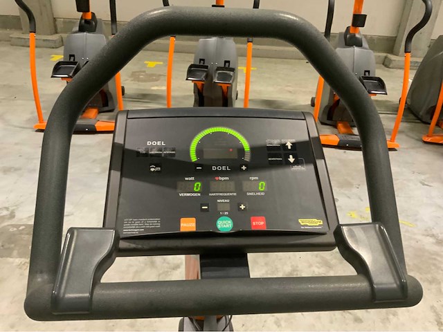 Technogym mix 5x cardio excite 500led overige cardiotoestellen - afbeelding 2 van  8