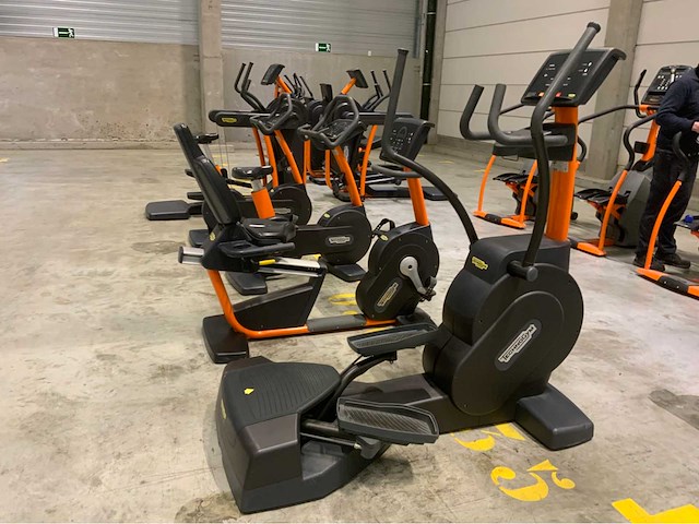 Technogym mix 5x cardio excite 500led overige cardiotoestellen - afbeelding 8 van  8