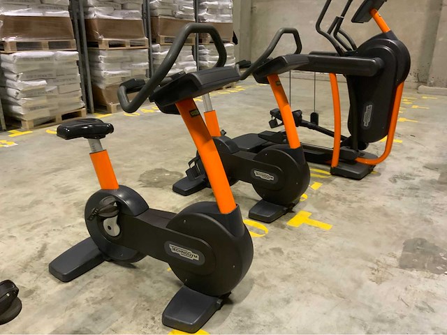 Technogym mix 5x cardio excite 500led overige cardiotoestellen - afbeelding 1 van  4