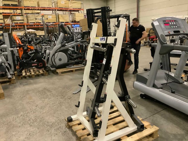 Technogym pure 50mm en barbell rek schijven bok krachtstation - afbeelding 4 van  4