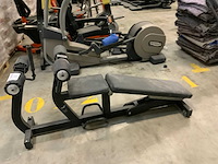 Technogym pure abdominal crunch bench krachtstation - afbeelding 1 van  3