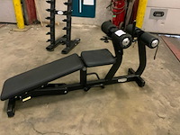 Technogym pure abdominal crunch bench krachtstation