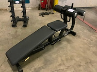 Technogym pure abdominal crunch bench krachtstation - afbeelding 2 van  5