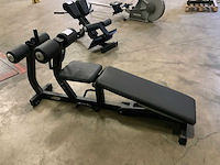 Technogym pure abdominal crunch bench krachtstation - afbeelding 3 van  5