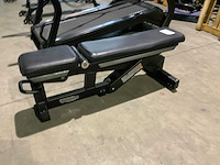Technogym pure adjustable bench krachtstation - afbeelding 2 van  4