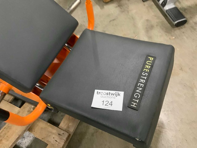 Technogym pure calf press krachtstation - afbeelding 2 van  3