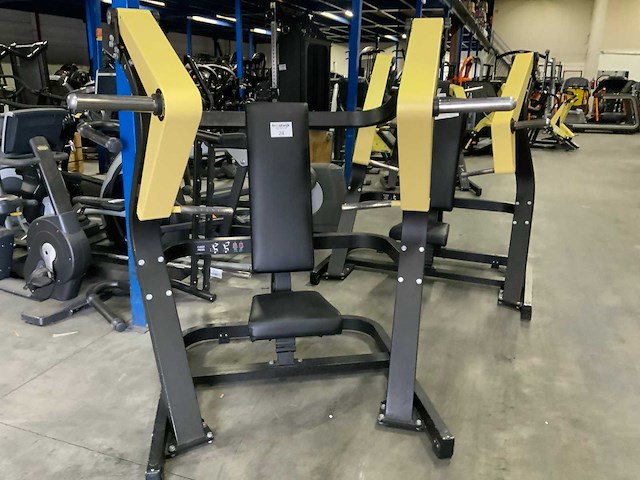 Technogym pure chestpress krachtstation - afbeelding 1 van  6