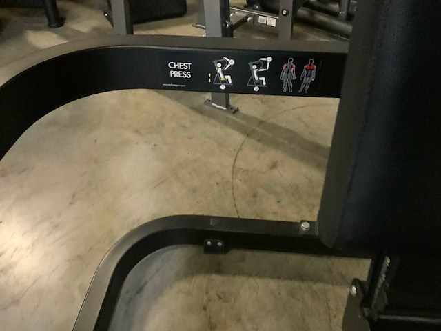 Technogym pure chestpress krachtstation - afbeelding 3 van  5