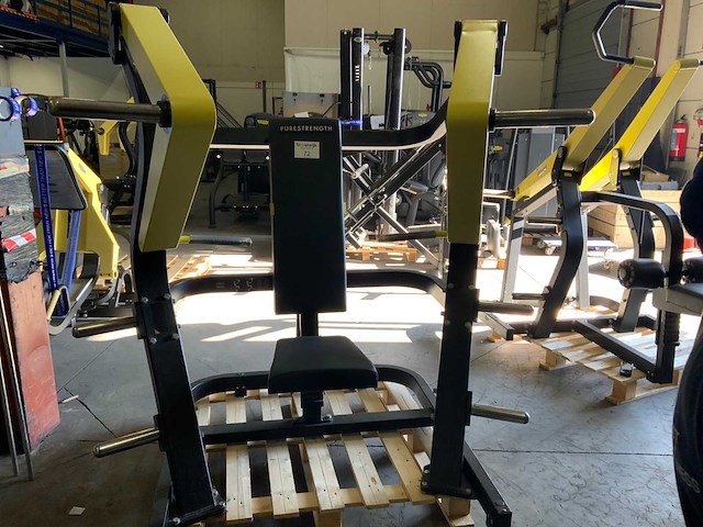 Technogym pure chestpress krachtstation - afbeelding 2 van  5