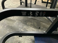 Technogym pure incline chestpress krachtstation - afbeelding 4 van  4