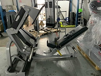 Technogym pure legpress krachtstation - afbeelding 1 van  5