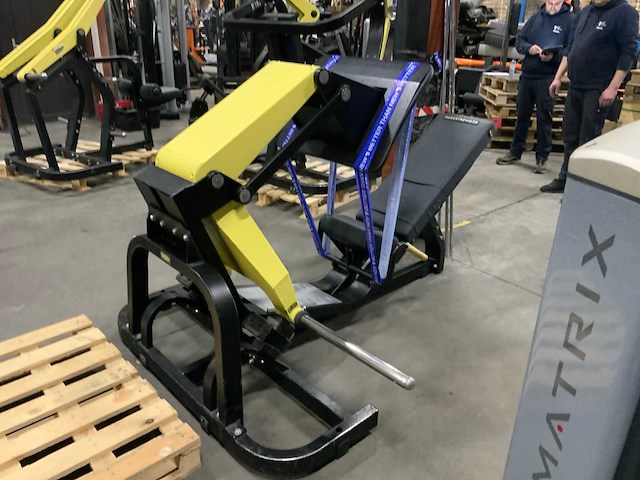 Technogym pure legpress krachtstation - afbeelding 1 van  4