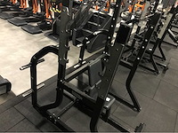 Technogym pure shoulderpress bench krachtstation - afbeelding 1 van  2