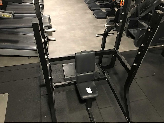 Technogym pure shoulderpress bench krachtstation - afbeelding 1 van  2