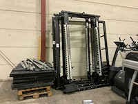 Technogym pure squat kooi met vloer krachtstation - afbeelding 4 van  8