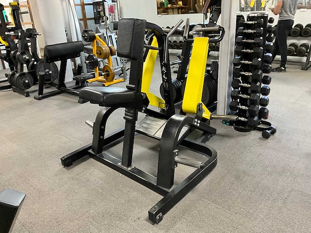 Technogym row machine fitness gym machine - afbeelding 4 van  10