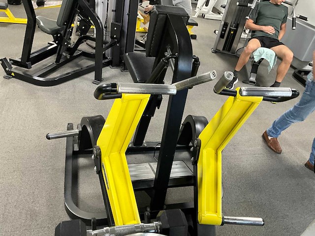 Technogym row machine fitness gym machine - afbeelding 7 van  10