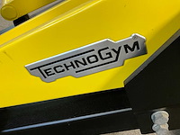 Technogym row machine fitness gym machine - afbeelding 9 van  10