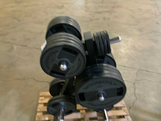Technogym schijven pu 50mm met pure rek 8x20;14x10;4x2,5kg krachtstation - afbeelding 7 van  7