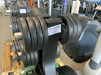 Technogym schijven + pure rek 8x20;7x10;8x5;6x2,5kg krachtstation - afbeelding 1 van  2