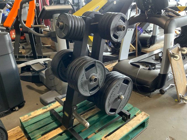 Technogym schijven + pure rek 8x20;7x10;8x5;6x2,5kg krachtstation - afbeelding 4 van  4
