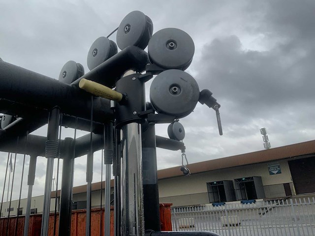 Technogym selection ine cable station krachtstation - afbeelding 4 van  7