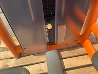 Technogym selection line abdominal crunch krachtstation - afbeelding 2 van  5