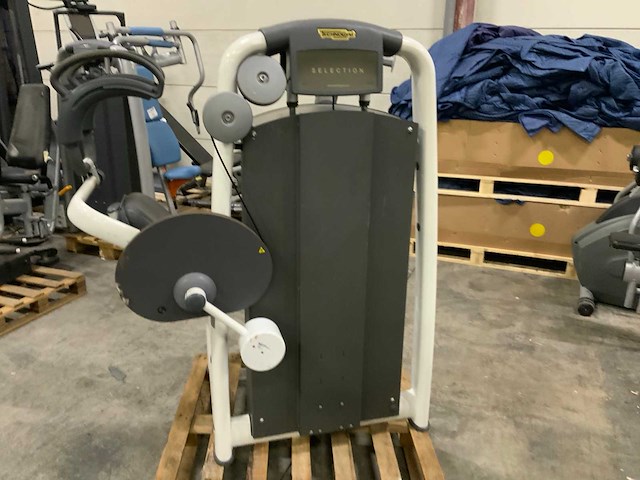 Technogym selection line abdominal crunch krachtstation - afbeelding 3 van  3