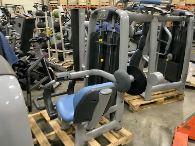 Technogym selection line abdominal crunch krachtstation - afbeelding 1 van  4