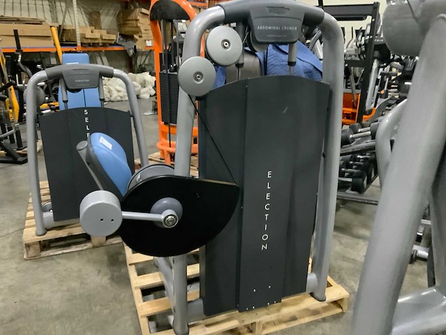 Technogym selection line abdominal crunch krachtstation - afbeelding 4 van  4