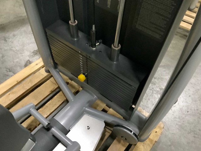 Technogym selection line abductor krachtstation - afbeelding 5 van  6