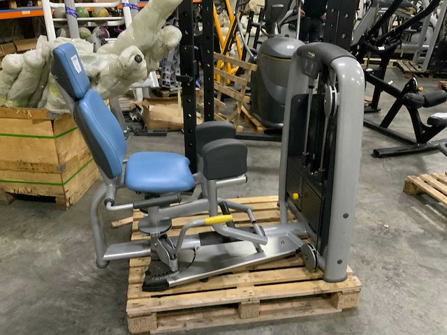 Technogym selection line abductor krachtstation - afbeelding 1 van  5