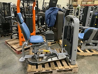 Technogym selection line adductor krachtstation - afbeelding 1 van  5