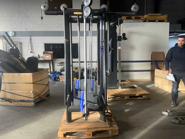 Technogym selection line cable toren krachtstation - afbeelding 5 van  8