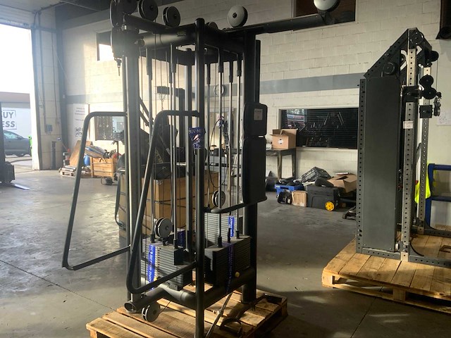 Technogym selection line cable toren krachtstation - afbeelding 6 van  8