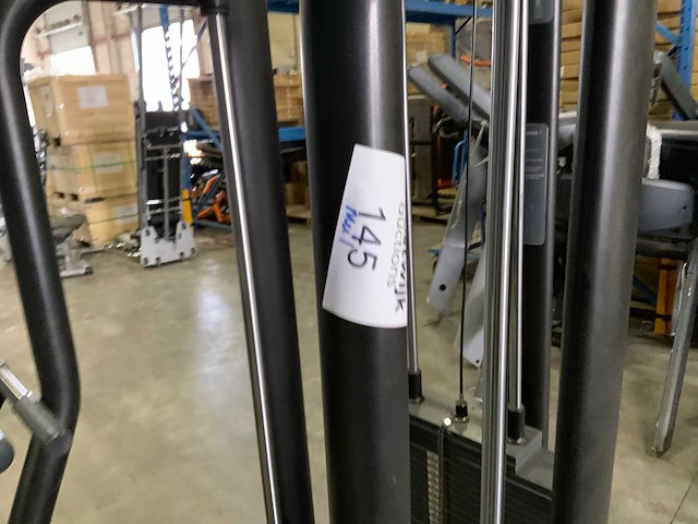 Technogym selection line easy chin dip krachtstation - afbeelding 2 van  4