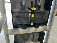 Technogym selection line glute krachtstation - afbeelding 4 van  7